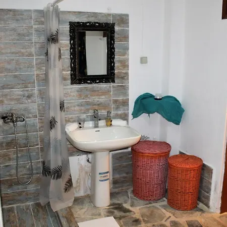 Апартаменты Nearby Sea House Агрия